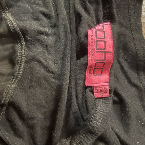 Beautiful Top - Picture 3 of 3